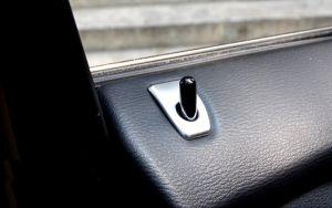 Накладки на кнопки открывания дверей в салоне для BMW X6 F16 2015-